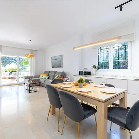 Apartment Luxury By Aora *
